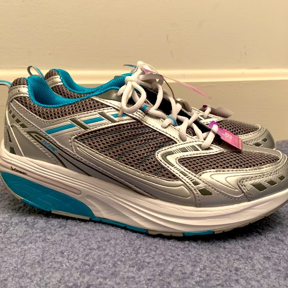 Trim Step Walk it Off Silver and Blue Womens  9 size available - Picture 10 of 13